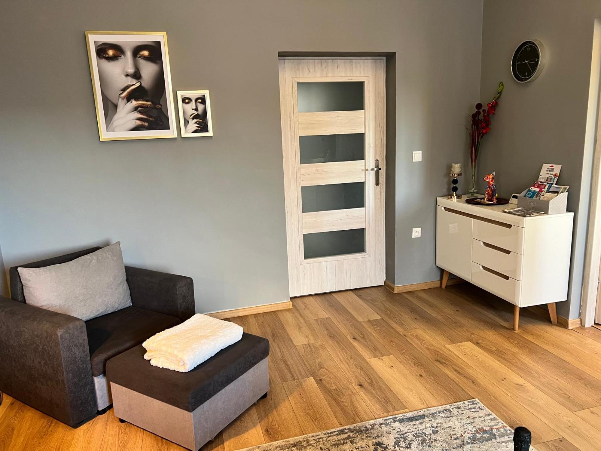 Wolności 21 Jelenia Góra Exterior foto